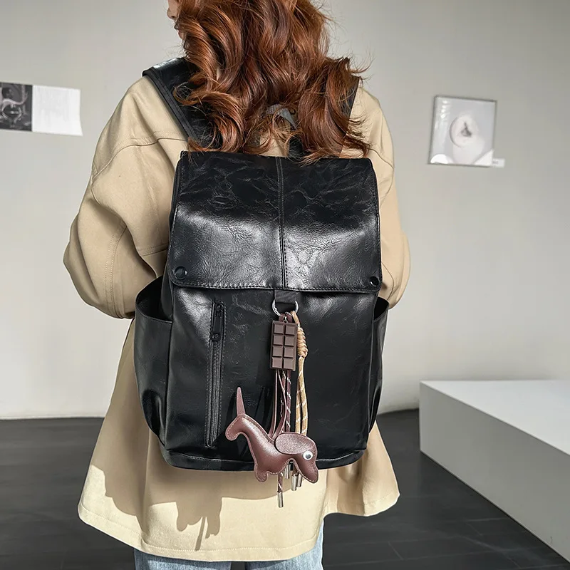 Vintage Leather Backpack Large Capacity Business Trip Laptop Bag Workplace Commute Student Fashionable Comfortable Solid Simpler
