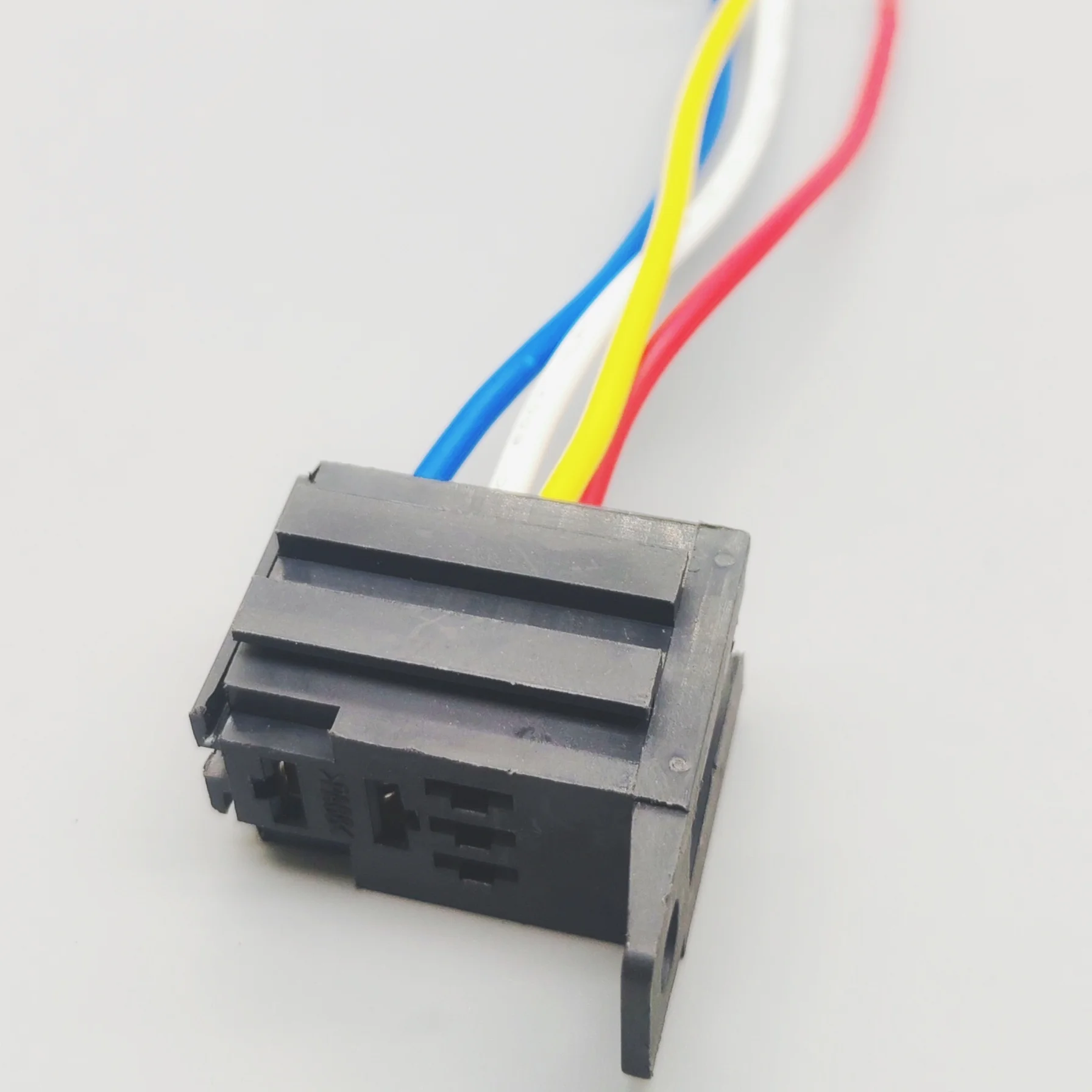 4pin 5pin Relay Socket 12V 30A Harness for Universal Vehicles External Electrical Wiring Repair car connector