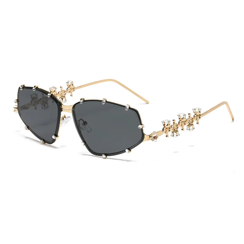 

VAKA Diamonds Fashion Sunglasses Women 2024 Vintage Shades UV400 Luxury Rhinestones Sun Glasses Female Punk Big Men Eyewear