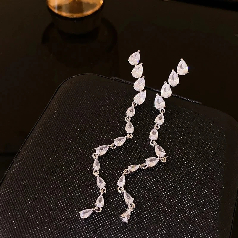 Super Flash Water Drop Zircon Long Tassel Dangle Earrings for Women Light Luxury Temperament Dainty Magnificent Earring C