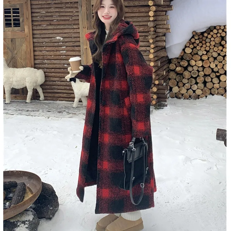 جديد شتاء 2026 معطف صوفي منقوش من صوف الضأن معطف نسائي على الموضة النسخة الكورية معاطف فضفاضة بقلنسوة معطف نسائي طويل سميك دافئ #2