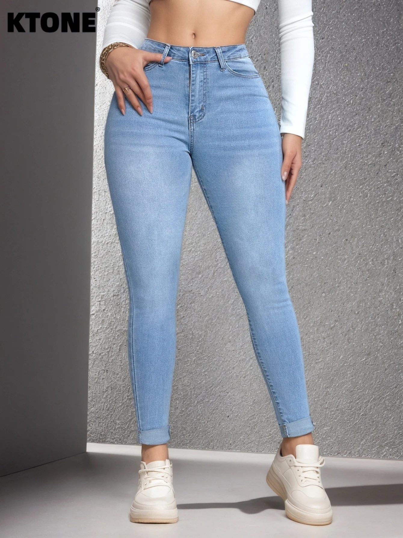 

Vintage Jeans Men's Blue Slim Denim Light Retro Y2K Drip For Dating No accessories or belts included