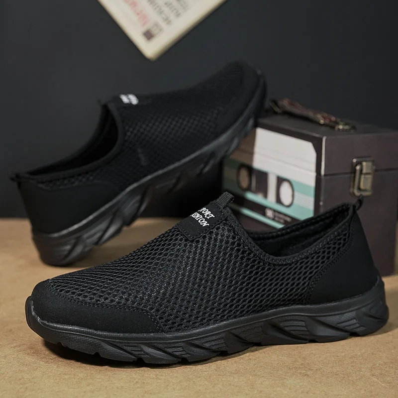 

New summer mesh shoes large size fashion men's casual sports hollow breathable trendy