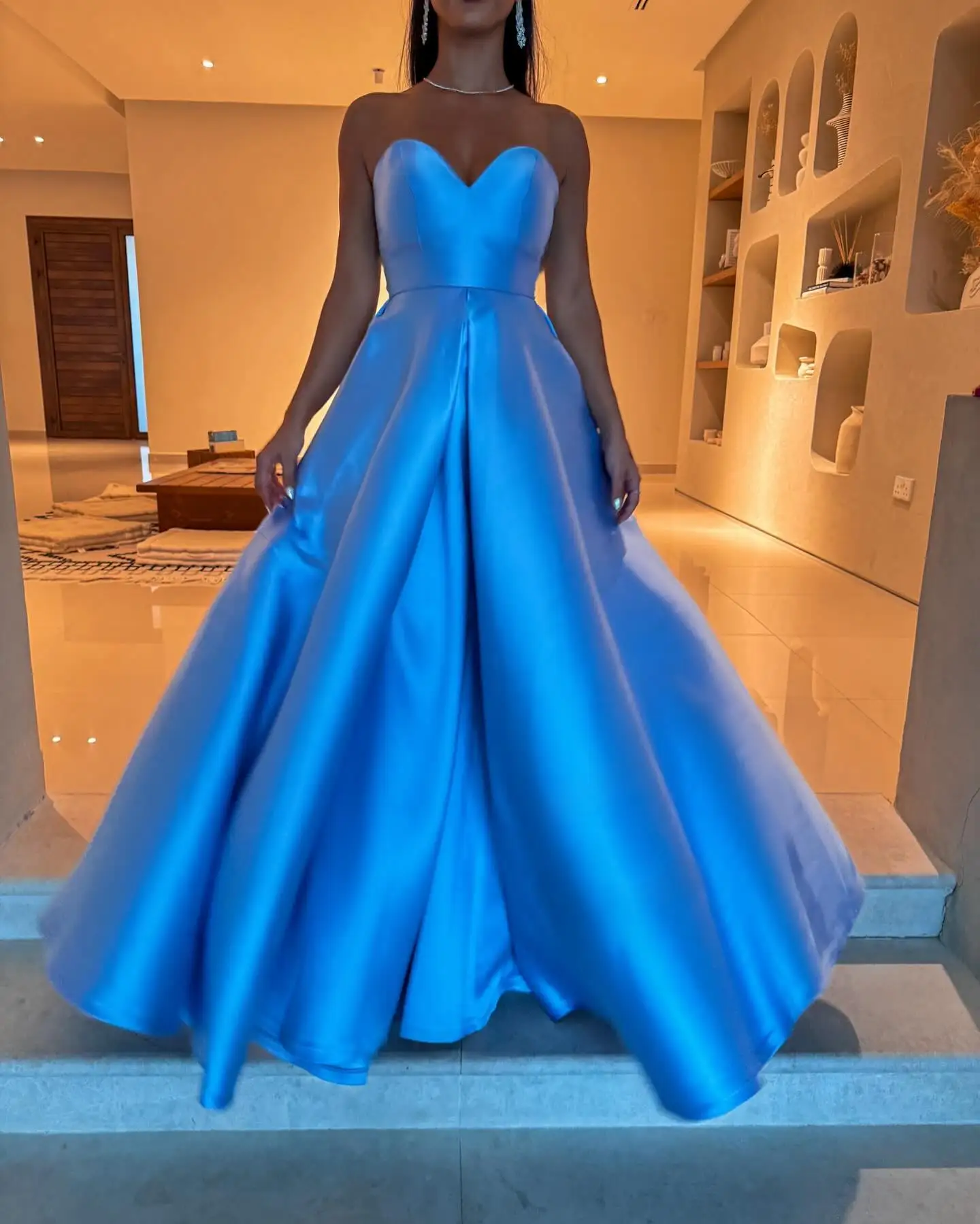 Customized Classic Sweetheart Satin Chapel Train Evening Dresses Temperament Pleats Blue Vestido De Festa Vestido De Noche