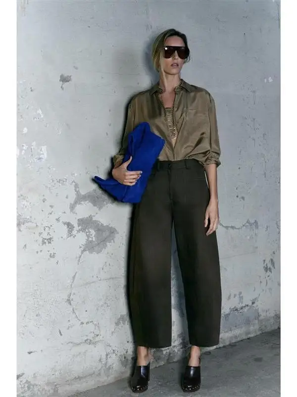 

Early Autumn Long Sve irt with Patch ket Straight Cut Hem Flip Collar Decorative Cuff Girls Commute Sle Thin Fabric