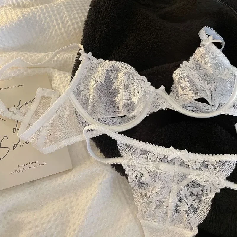 New Womens Lingerie Sexy Erotic Underwear Ultra-Thin See-Through Pure Desire Lace Bras Large Breasts Show Small Anti-Sagging Bra