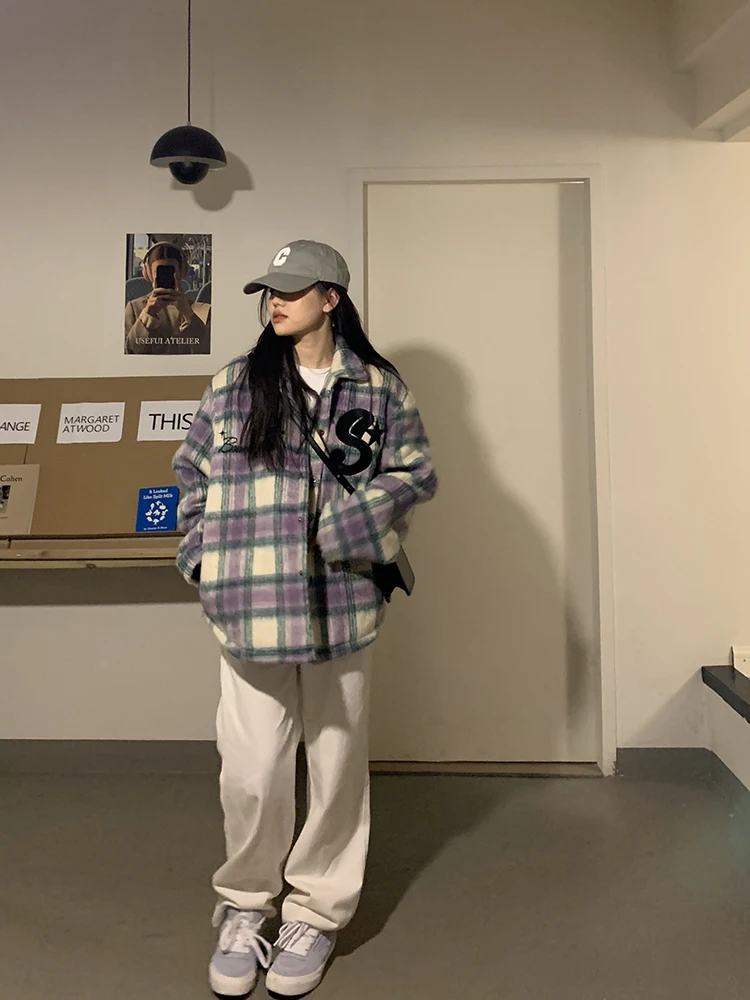 الرجعية الأمريكية منقوشة Thiened القطن Jaet المرأة شتاء دافئ مطرز فضفاض معطف الصوف Sli العلامة التجارية العصرية