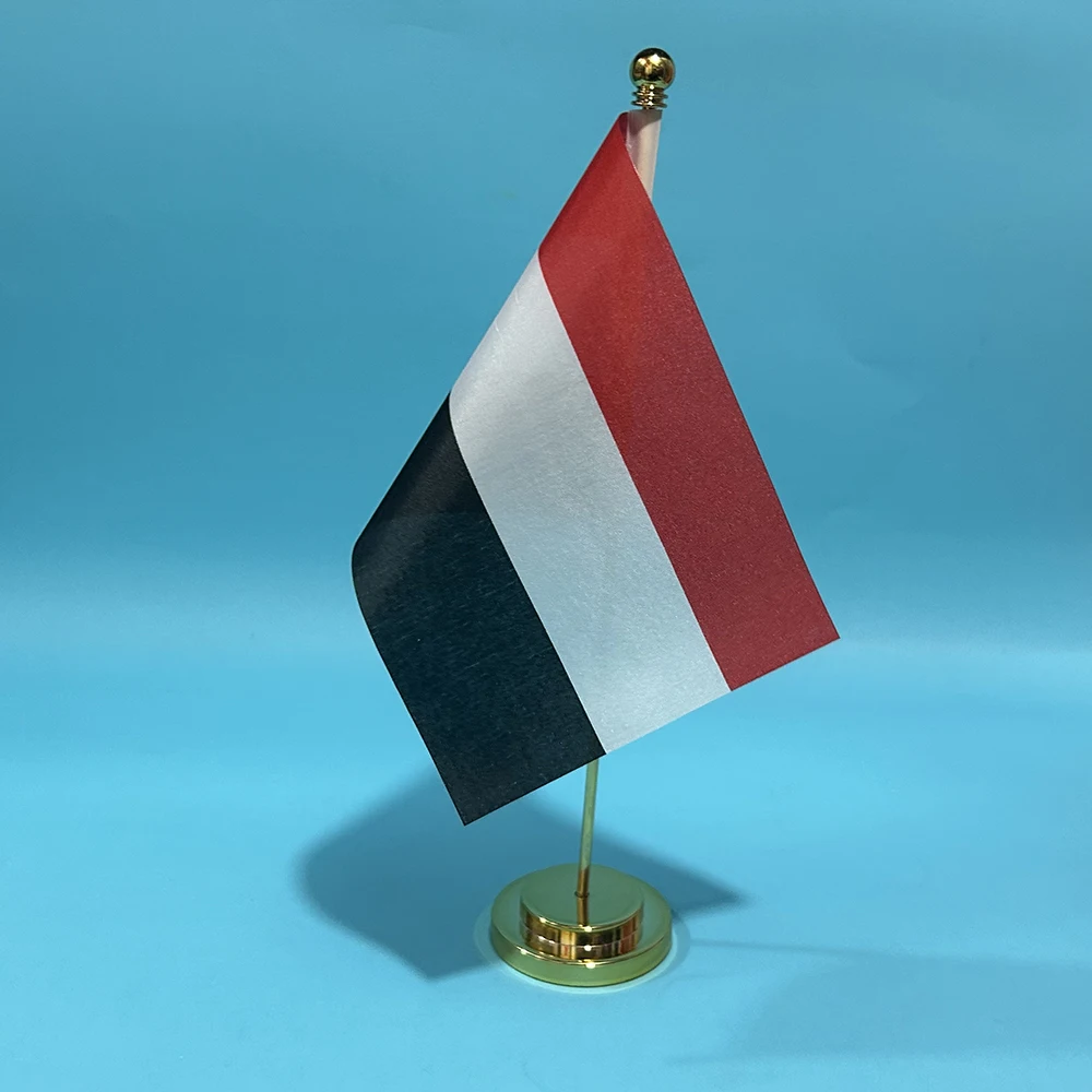 SKY FLAG Office Desk Flag of Yemen Flag 14x21cm Polyester Table Flag Yemen National Banner Desk Ornaments Flags