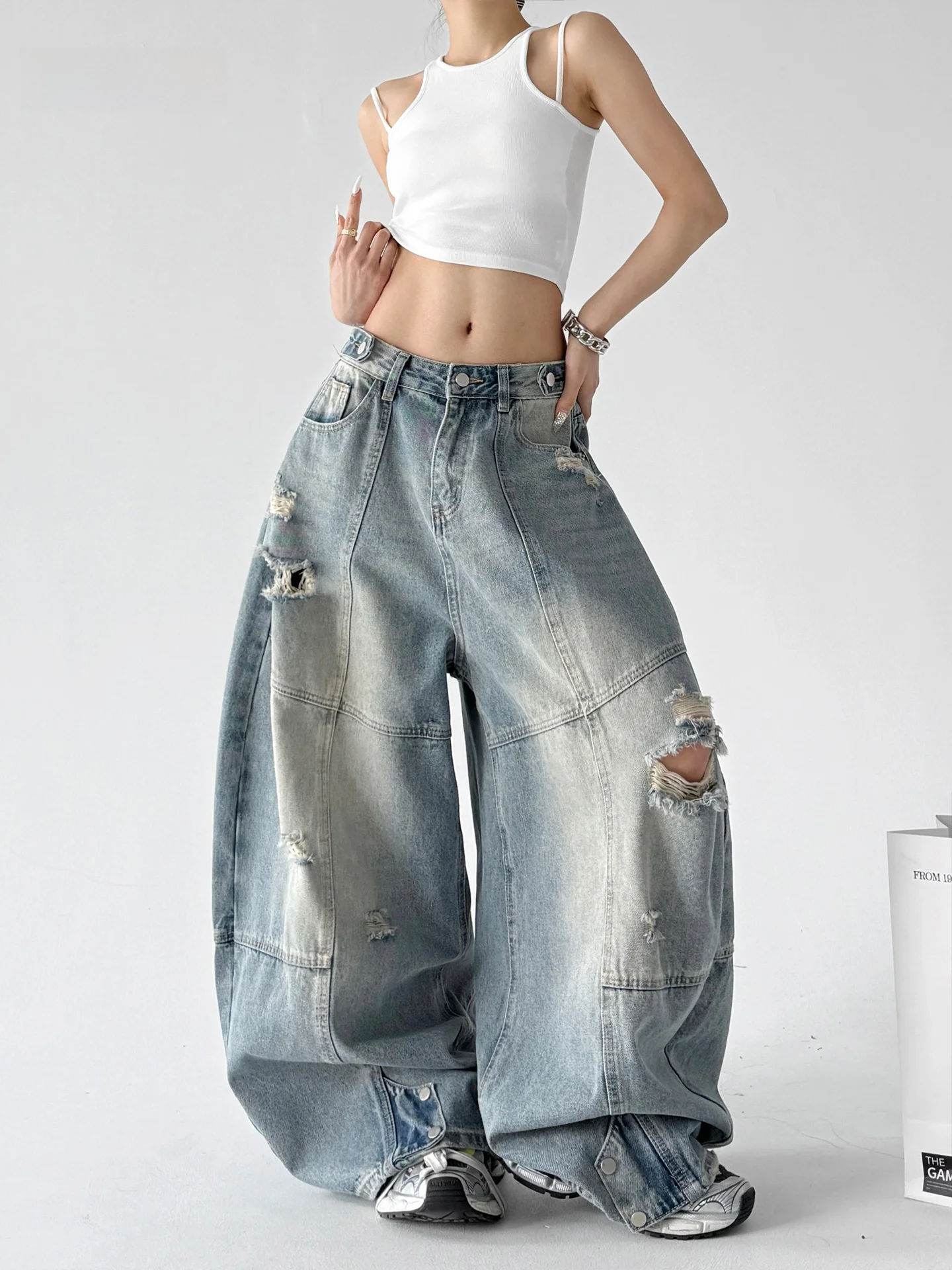 

Ретро-джинсы американского стиля с широкими штанинами, летние, новые, в стиле High Street, с эффектом потертости, элегантные, с низкой посадкой, весенние, хлопковые, эластичные.