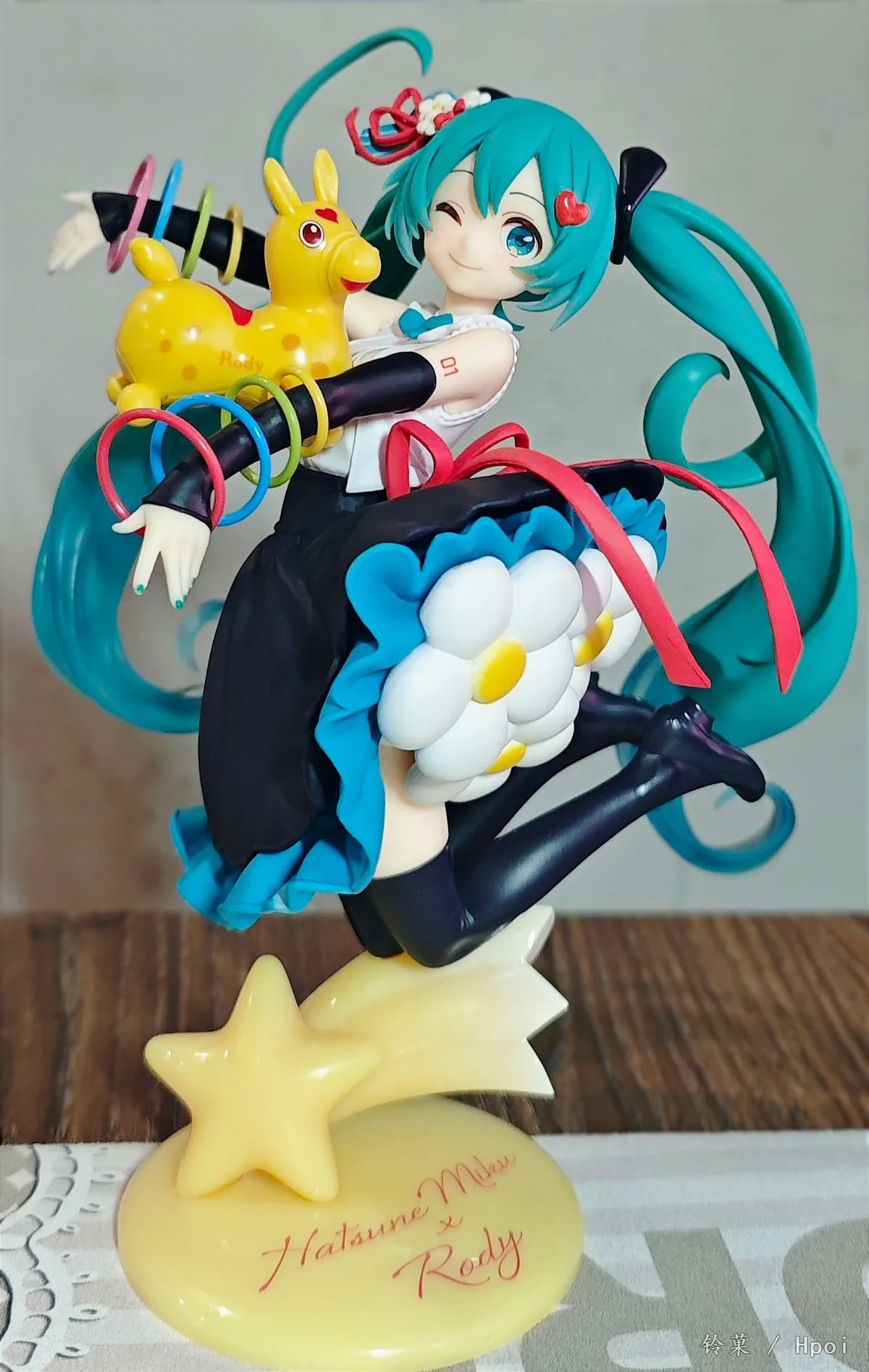 19 ซม.BANDAI Hatsune Miku รูป Co-branded Rody Piapro ตัวละครศิลปิน Master ชิ้นฉากของเล่นตุ๊กตารูป Action PVC
