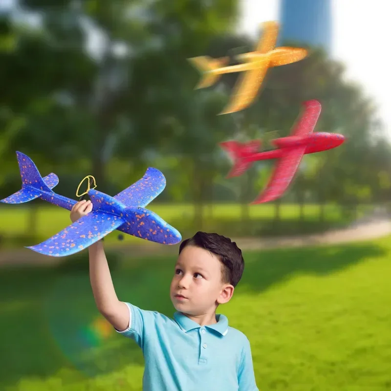 Avión eléctrico de espuma para niños, planeador de mano con luz LED, aviones de vuelo automáticos, juguetes al aire libre, regalos de cumpleaños