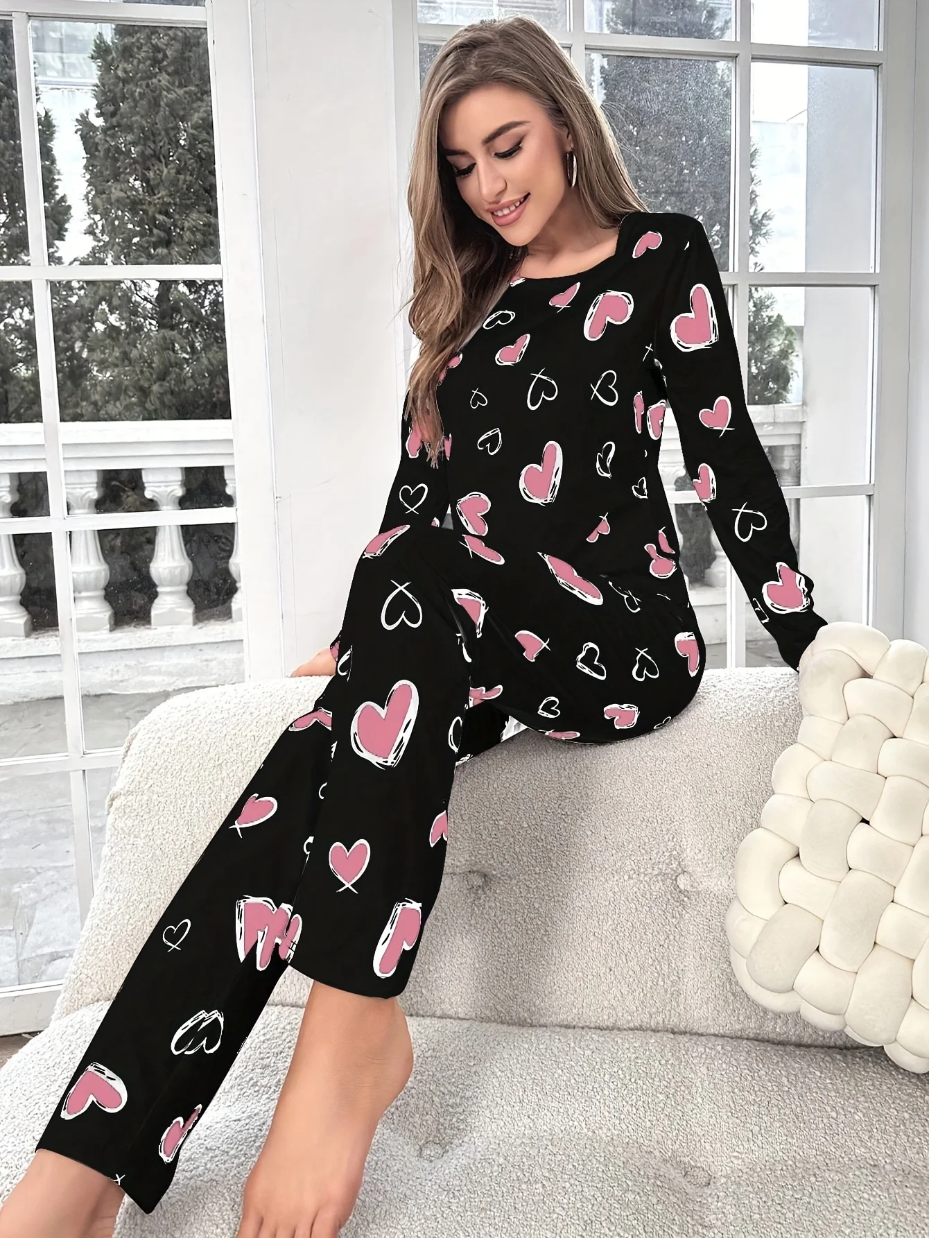 Women\'s pajamas suit long-sleeved shirt trousers pajamas two-piece soft home clothes autumn pajamas heart-shaped printed pajamas