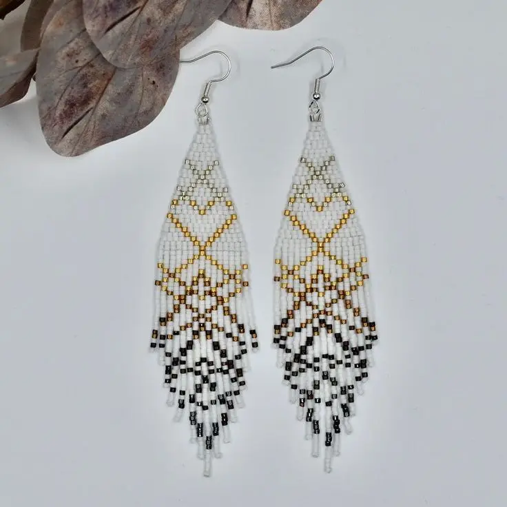 ZGMXR Rice bead earrings Fashion Geometry Simple Hand-woven Alloy Arrow female Bohemia Tassel Pattern Beaded earrings