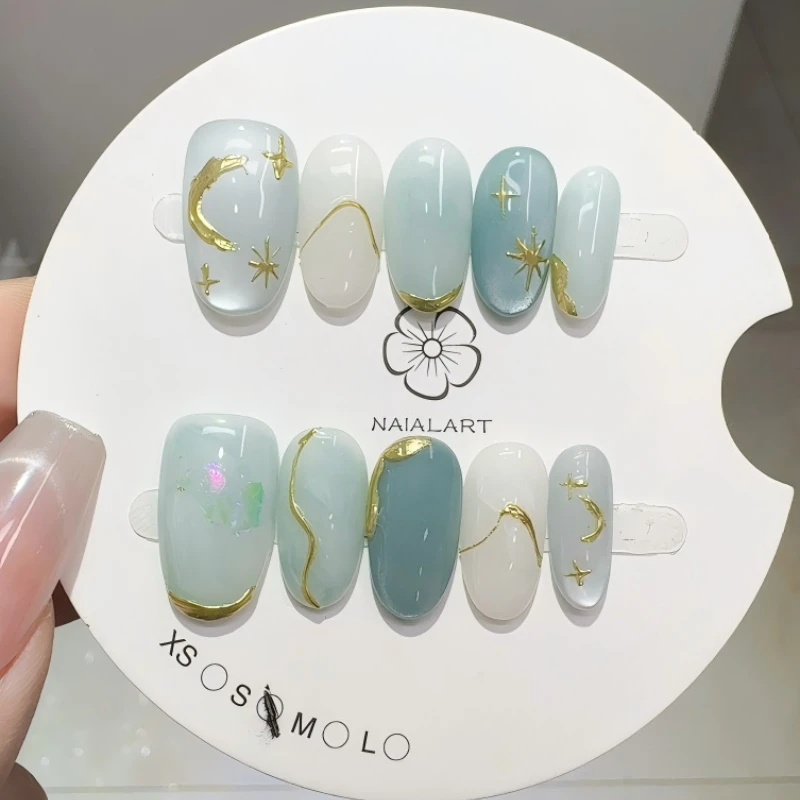 10 Stück handgefertigte Nägel zum Aufdrücken, braune Glasperlen, Katzenauge, künstliche Nägel, oval, goldfarben, glitzernde Nagelkunst, gezogene Netzlinien, Tragen der Rüstung