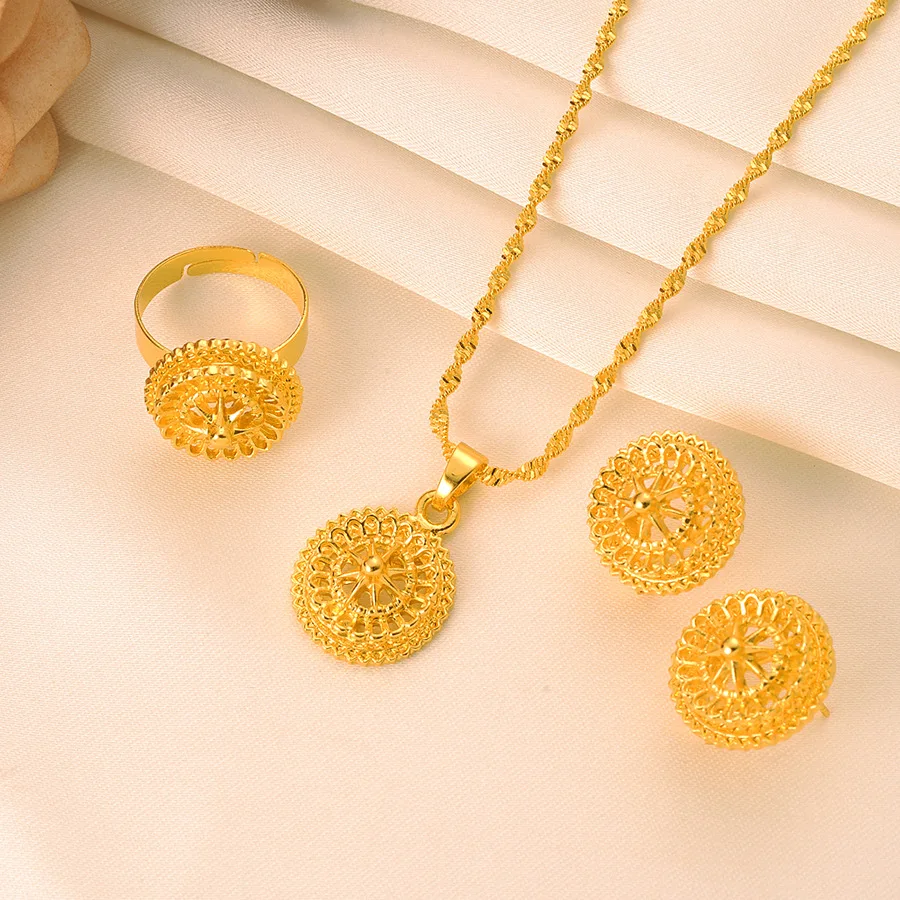Middle Eastern Gold-Plated Exquisite Jewelry Set