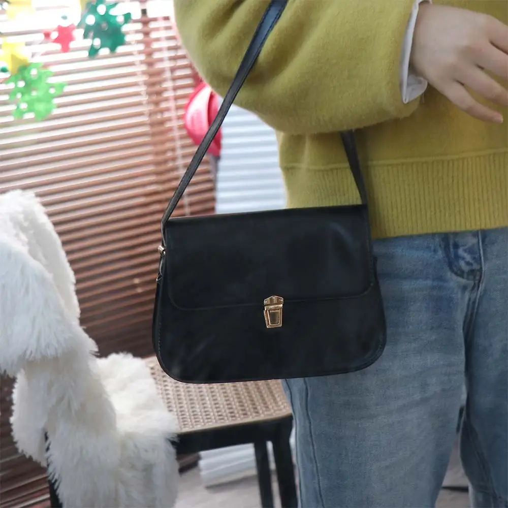 

Portable Vintage Buckle Shoulder Bag Solid Color Leisure Retro Underarn Bag PU Leather Cuasal Women's Armpit Bag Daily