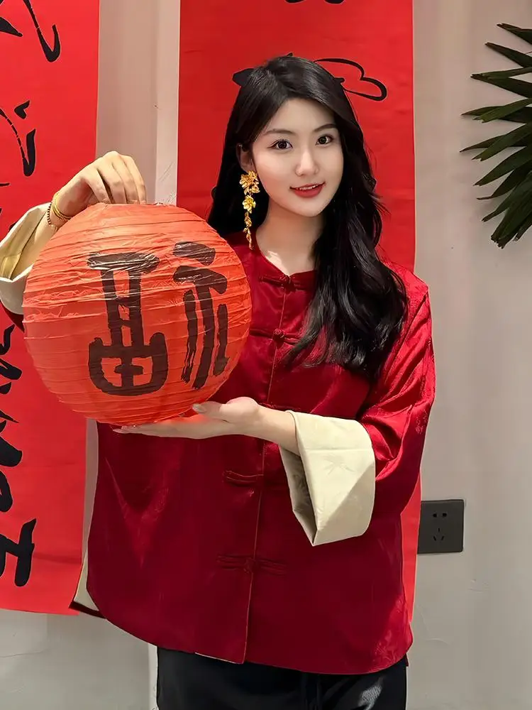 

Новая женская рубашка в китайском стиле с красной вышивкой, на пуговицах, из смесового хлопка и полиэстера, свободного кроя, универсальная, для осени, зимы и Нового года