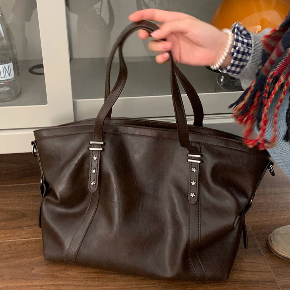 

Casual Large Capacity Tote Bags for Women Soft PU Leather Shoulder Bag Star Studded Handbags and Purse Big Crossbody Bag Shopper