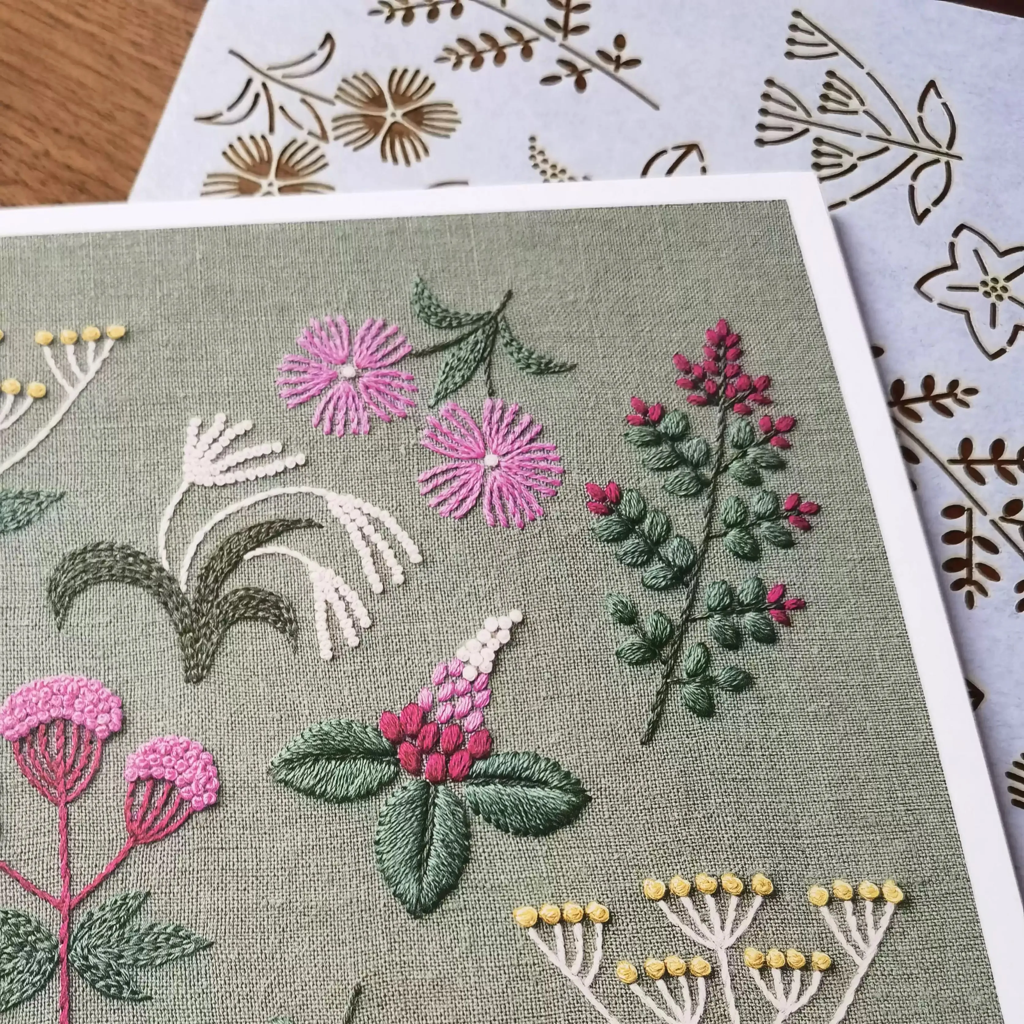 Reusable PET formwork for Embroidery coaster,Fabric Crafts Drawing tool Autumn Grasses Quilting Templates Sashiko Stencils