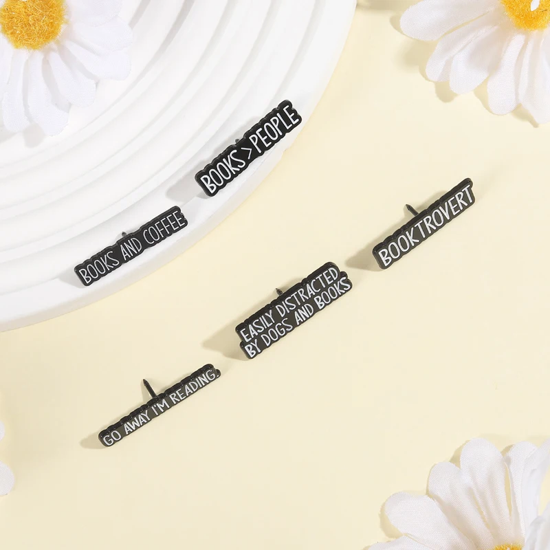 كتب BOOKTROVERT والقهوة المينا دبابيس بروش الذهاب بعيدا أنا قراءة دبابيس ظهره شارة التلبيب مجوهرات هدية لمحبي الكتاب #5