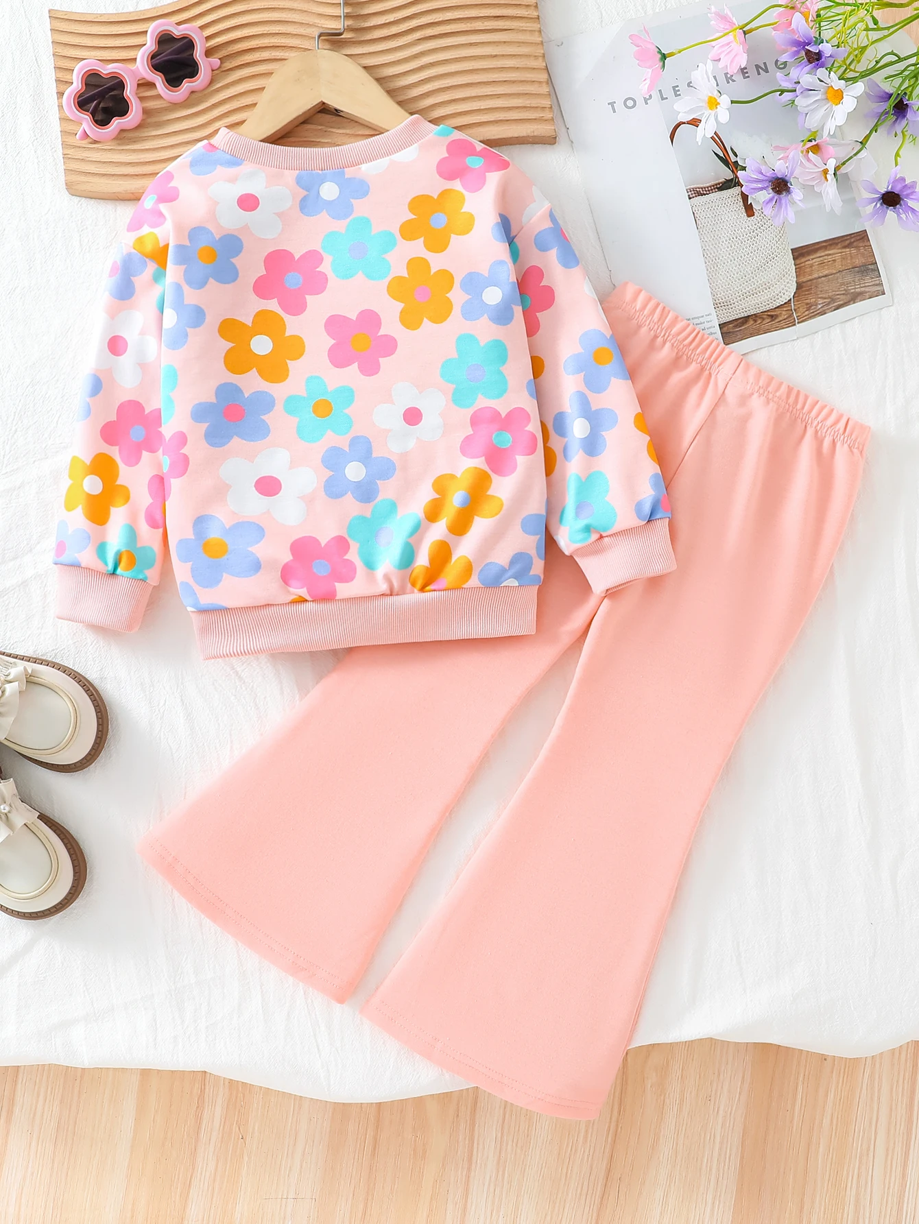 Girls 2PCS Outfit for 4-8Y, Colorful Floral Print Sweatshirt + Pink Flared Pants Kids Casual Set