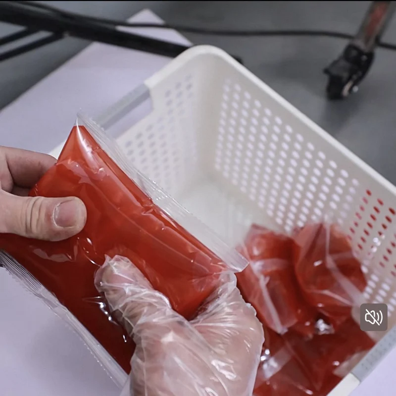 

Машина для наполнения пасты, горячий соус, горячий горшок, ингредиенты, соевый соус, вода, автоматическая упаковочная машина, машина для упаковки жидкостей