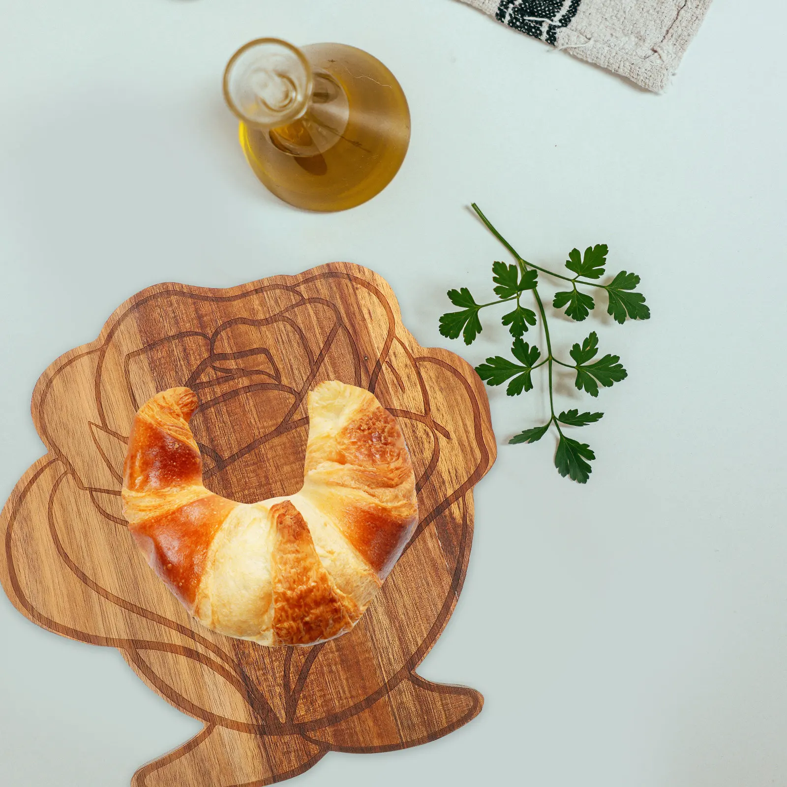 

Деревянная декоративная разделочная доска в форме розы, кухонное блюдо для сервировки, доска для сыра и фруктов, разделочные доски, доски для подачи пиццы