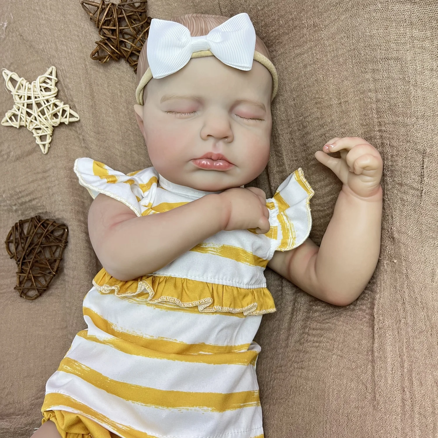 

BZDOLL Lifelike Reborn Dolls 19inch Asleep Babies Doll Toy with Cloth Body 3D Skin Doll with Blood Vessel Birthday Gift For Girl