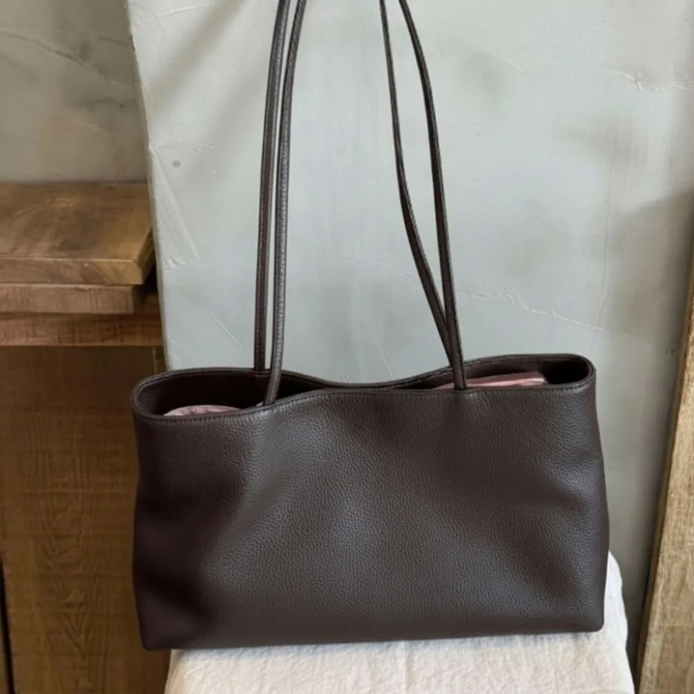 Simple PU Leather Women's Tote Bag Waterproof Black Color Single Shoulder Bag Simple Design Casual Tote Bag Office Setting