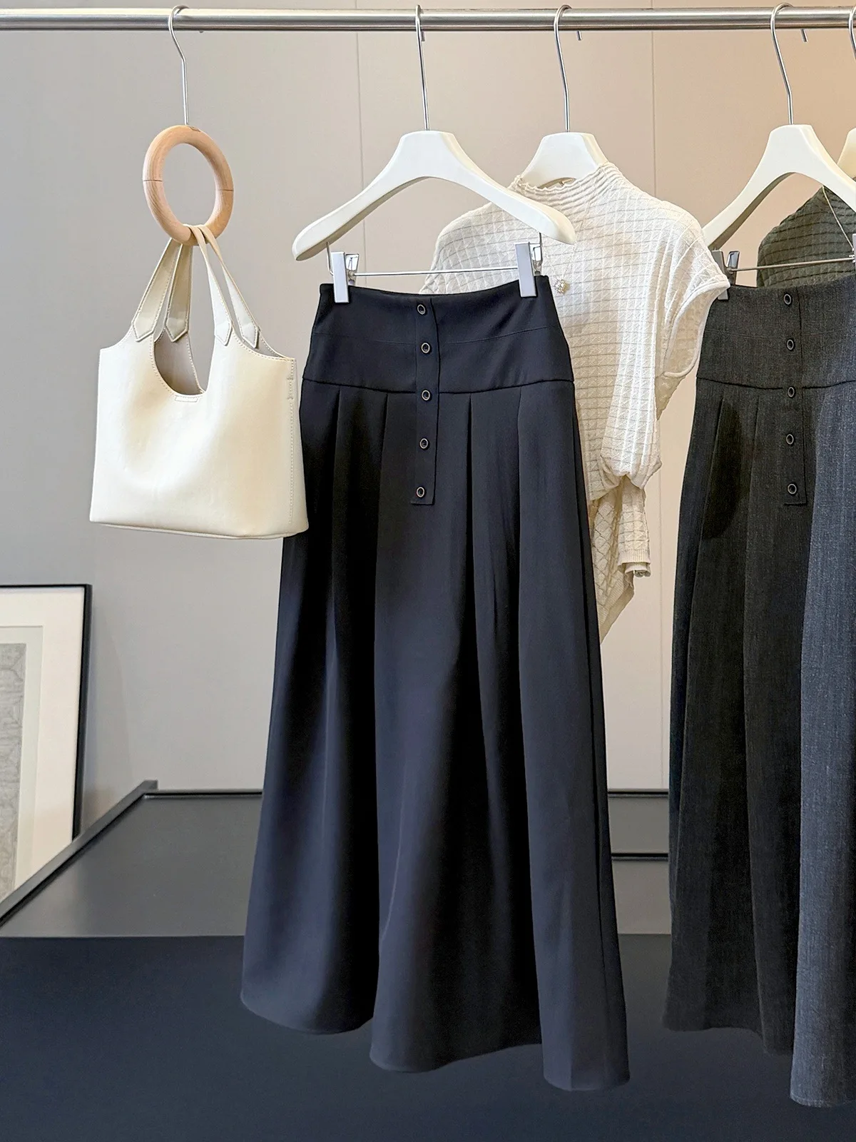 Vintage Gray High Waist Front Button Suit Skirt Women Pleated Swing A-line Long Skirt Elegant Office Commuter Casual Ladies Skir
