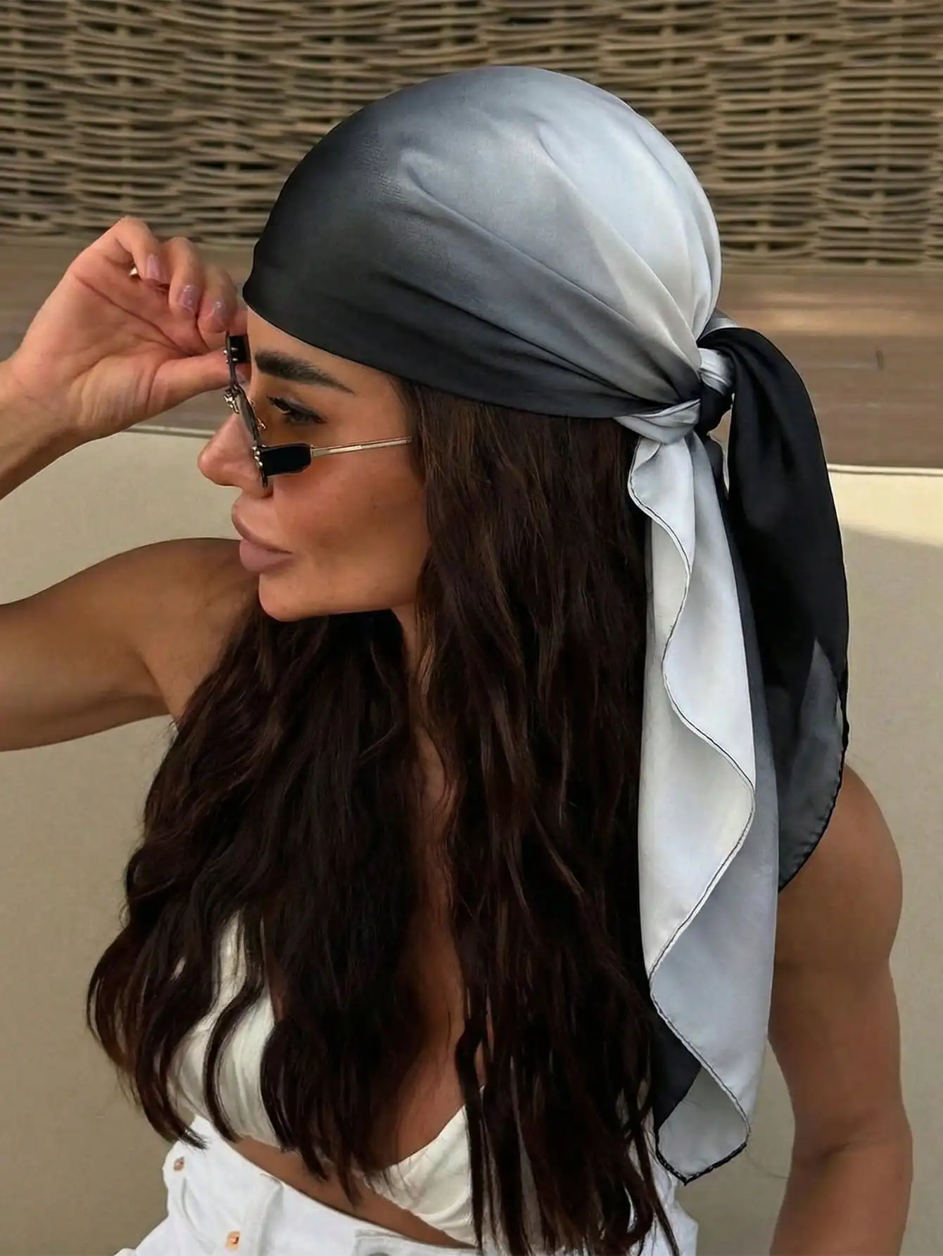 Pañuelo/panuelo para la cabeza informal de color ombré para mujer, accesorio minimalista de primavera/verano, adecuado para vacaciones, fiestas en la playa, moda urbana, 1 ud.