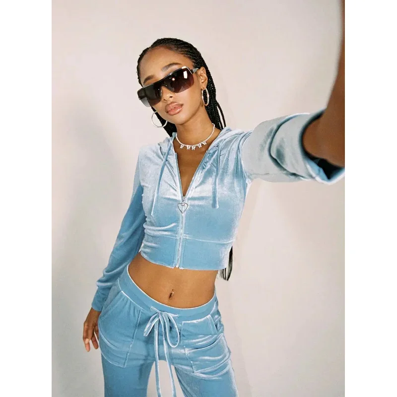 

Женский бархатный спортивный костюм из двух предметов, укороченный топ на молнии с длинными рукавами и капюшоном на молнии, свободные брюки с эластичной резинкой на талии, спортивная одежда для тренировок