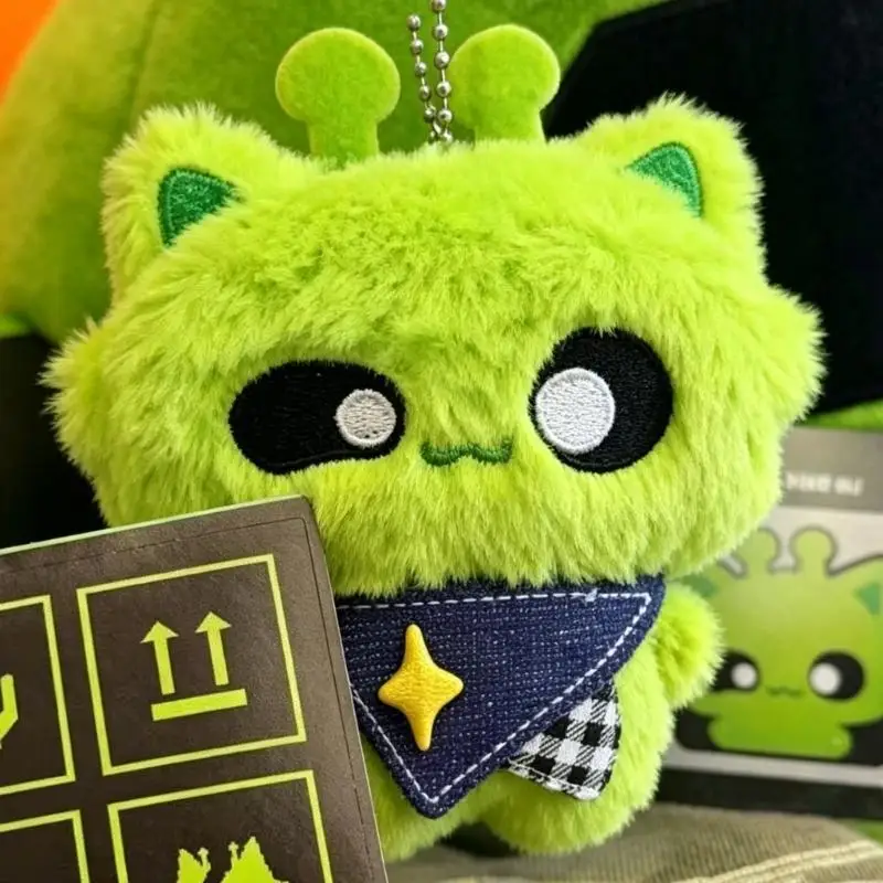 Character Keychain Charm Plush Alien Daily Carry for Keys, Handbags, and Backpacks with and Compact 3.9 x