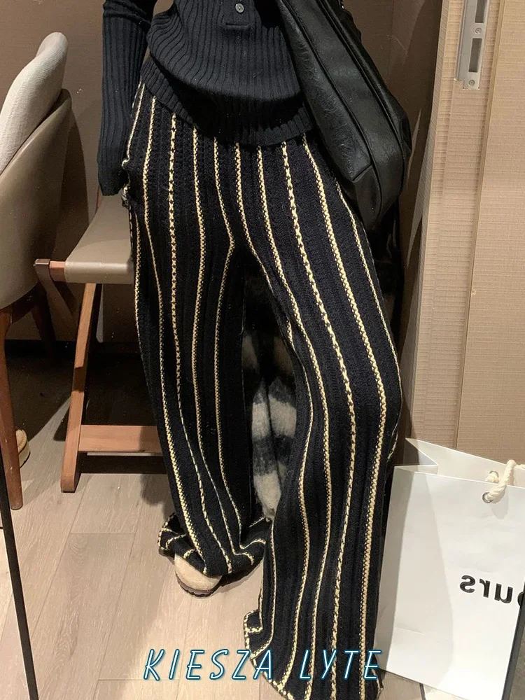 Fashion 2024 Autumn Winter Vintage Black Apricot Striped Knit Pants High quality Thicken Long Wide-leg Pants for Women trousers