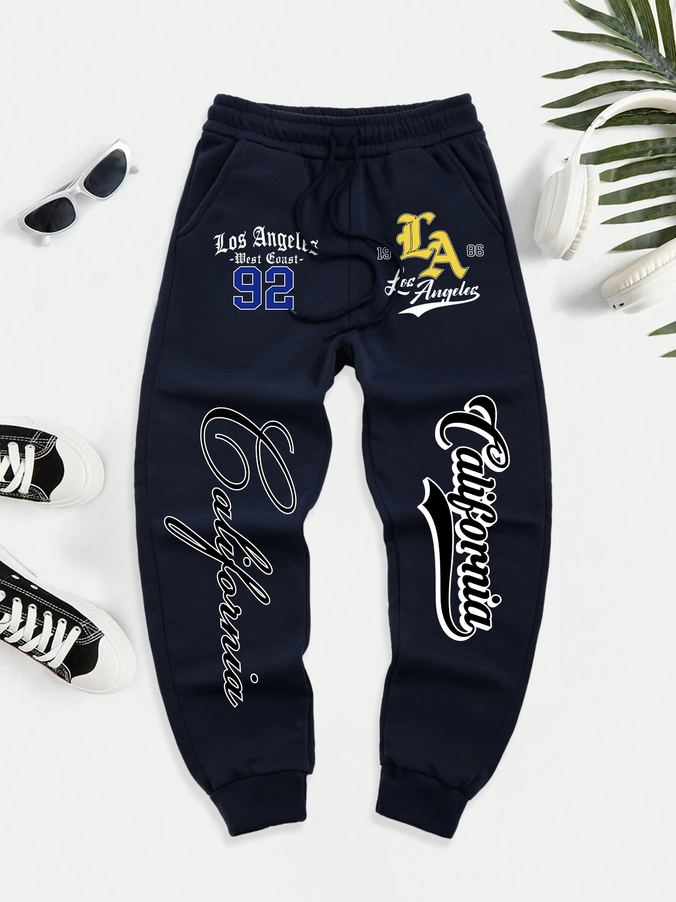 

California Art Letter Print Men Drawstring Long Pant Pocket Fleece Trousers Warm Elastic Waist Sportpant Street Autumn Britches