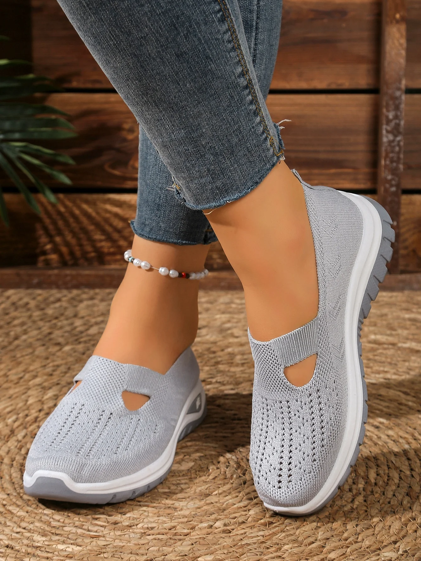 Sommerliche, atmungsaktive, hohlgestrickte Damen-Slip-On-Schuhe, rutschfeste, leichte Wandersneaker, lässige Mesh-Loafer für den Außenbereich – Detail 31