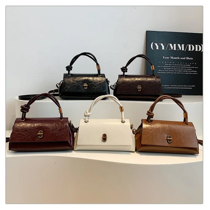

Fashionable Ladies Hand Bags Crafted From Leather Featuring Trendy Commuter Design And High-End Elegant Look​
