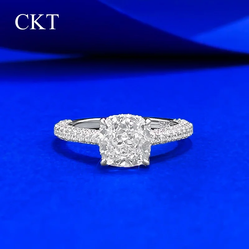 

CKT S925 Стерлингового Серебра Сияющая 7*7 мм Муассанит Подушка Ледяной Цветок Белый Бриллиант Кольцо для Женщин Лидер продаж Изящные Ювелирные Изделия