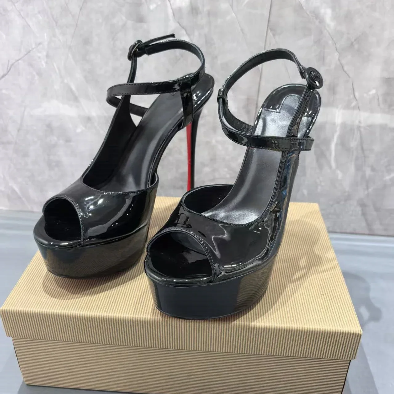 

Spring 2025 New Black Peep Toe Thick Thin With Elegant Women's High Heels Sexy Ladies Sandals Office Commuter Women Shoes