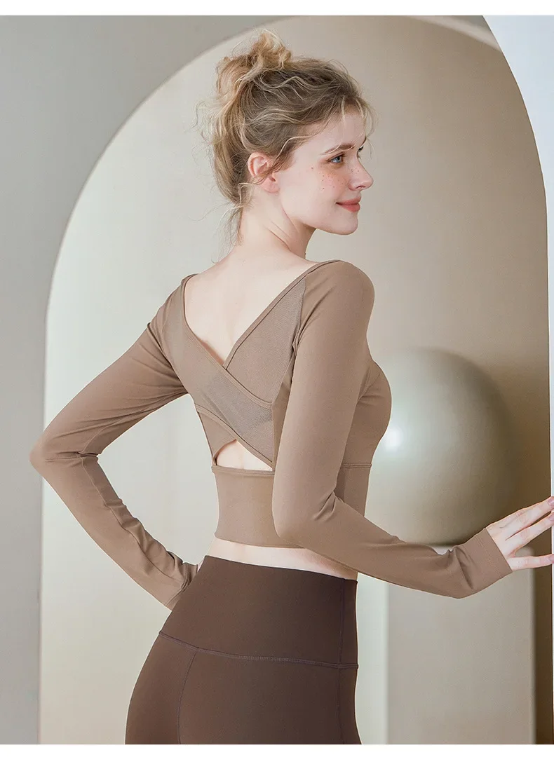 Atmungsaktives Mesh-Langarmshirt für Damen, Yoga-Fitness-Oberteil mit schönem Rückendesign, schnelltrocknend, ideal für Yoga-Shirts – Detail 11