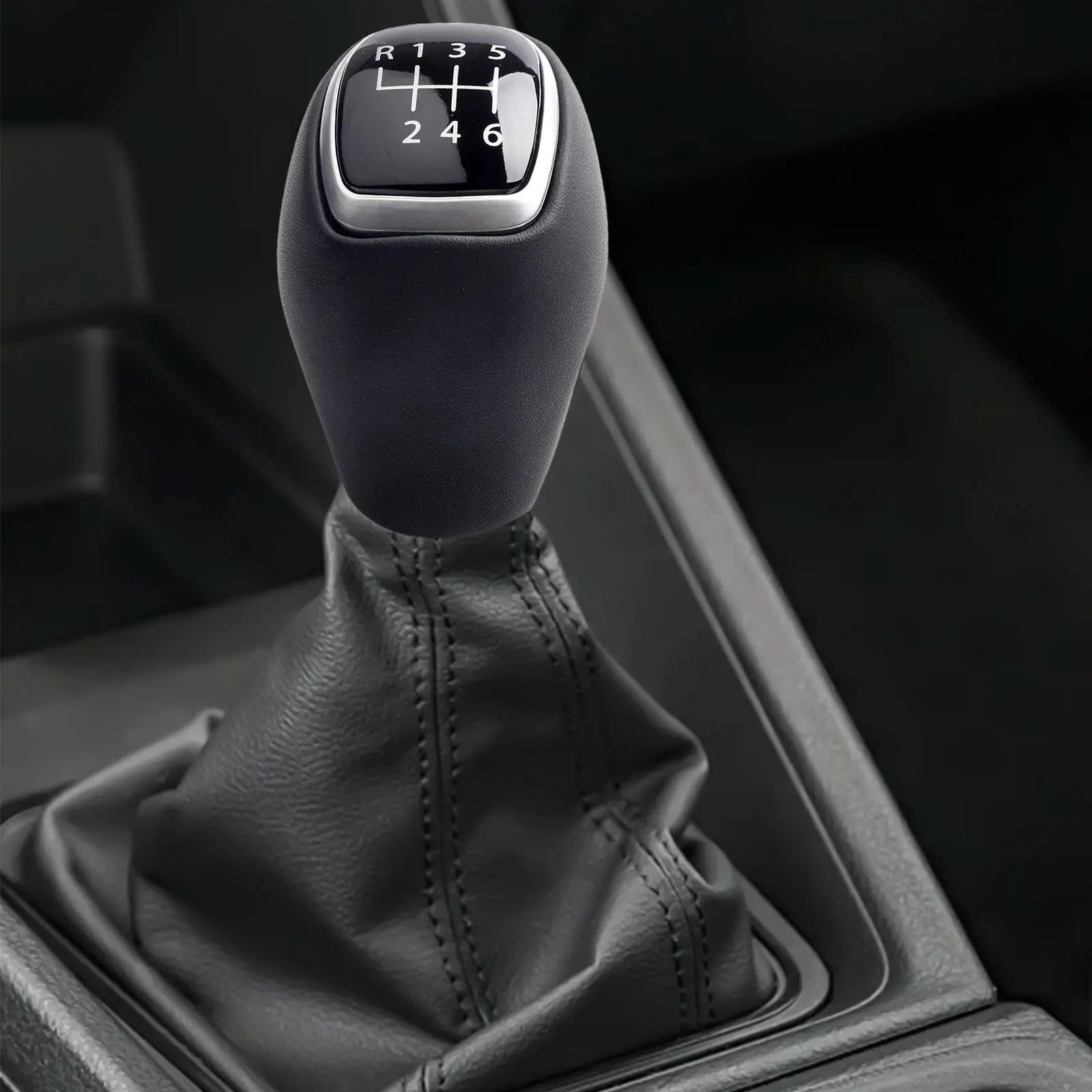 Sleek Design 6 Speed Gear Shift Knob for Hyundai For Tucson TL MK3 (2017 2020) Made from Leather and Metal Materials