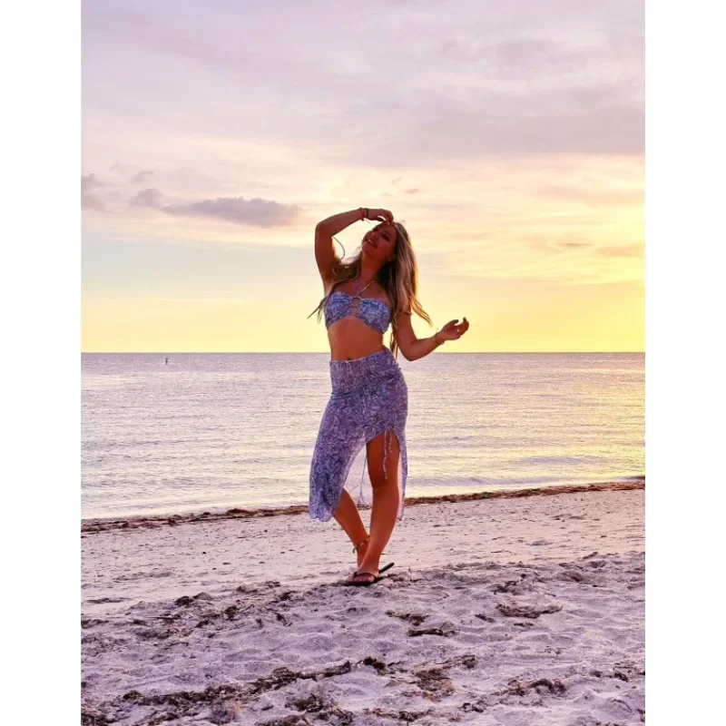 2025 trajes de baño verano mujer playa estampado de Cachemira anillo vinculado Halter Bikini conjunto con falda para la playa traje de baño femenino ropa de playa