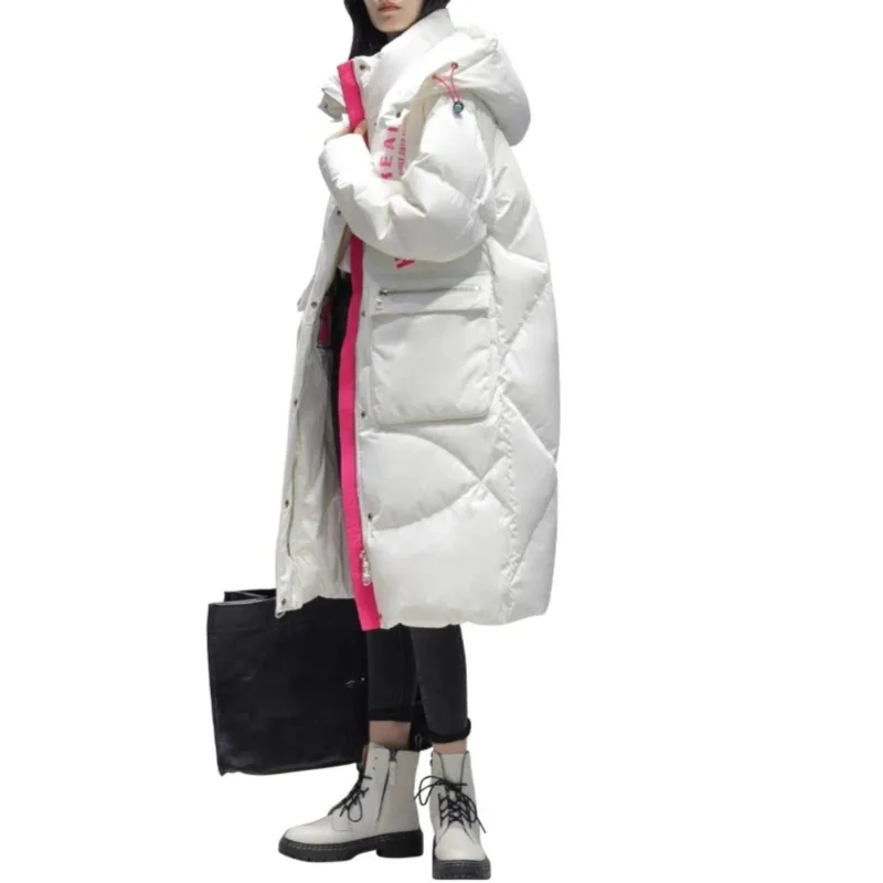 เสื้อโค้ทขนเป็ดสีขาวทรงหลวม ยาวปานกลาง หนา อุ่น สไตล์ทันสมัย พร้อมผิวสัมผัสเงางาม ไม่ต้องซัก