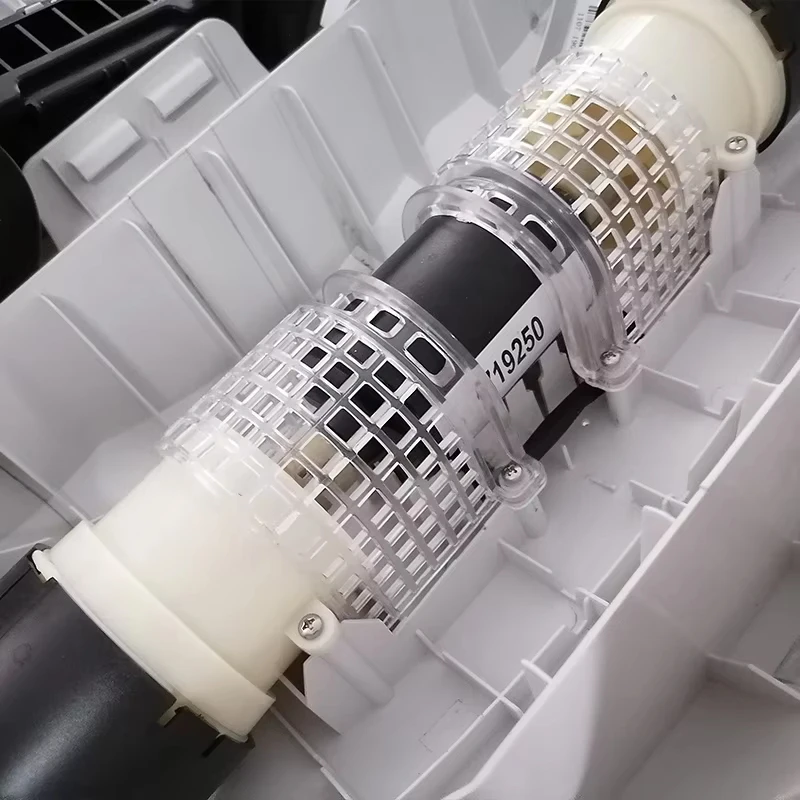 آلة شفط مياه الصرف الصحي الأوتوماتيكية بالكامل لحمام السباحة، روبوت تنظيف صغير تحت الماء، تنظيف المناظر الطبيعية لحمام السباحة