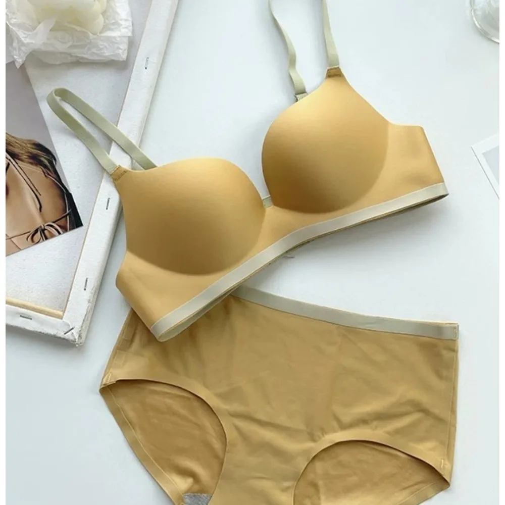 Womens One Piece Seamless No Wire Bra Anti Sagging Support Brassiere Small Bust Non Empty Cup Skin Friendly Comfort Underwear
