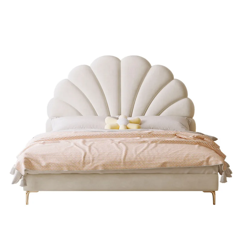 

French cream wind bed girls master bedroom petal bed modern simple light luxury Internet celebrity ins wind cloth