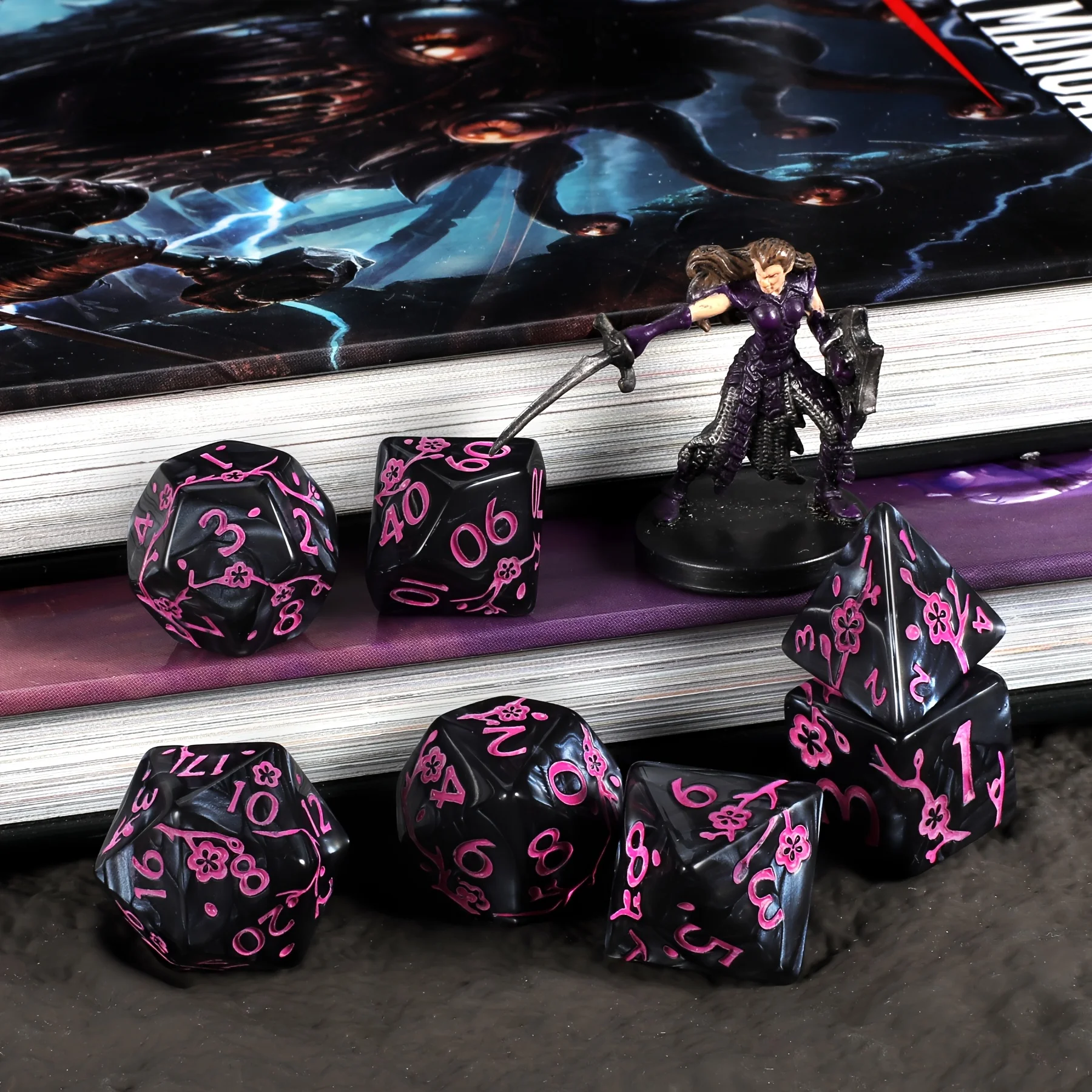 DND Würfelset - 7-teiliges Pflaumenblüten-Polyeder-Würfelset für D&D RPG MTG Rollenspiele Tischspiele & DM & Goblin-Würfel