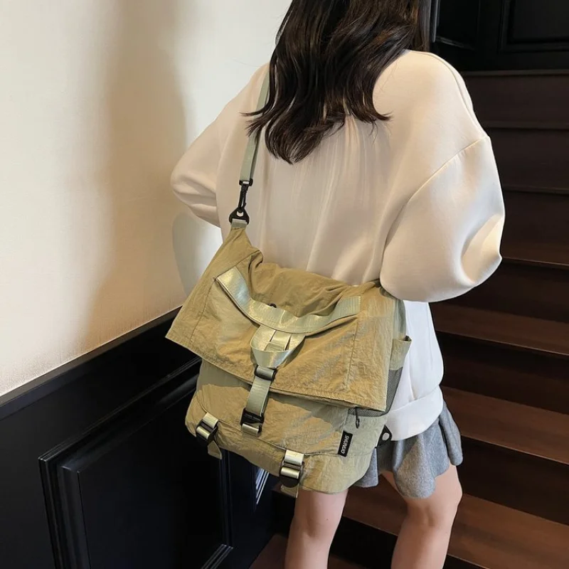 

Elegant Crossbody Handbag Leather Women's Bag High-End Luxury Famous Designer Classy Edge Daily Bag​