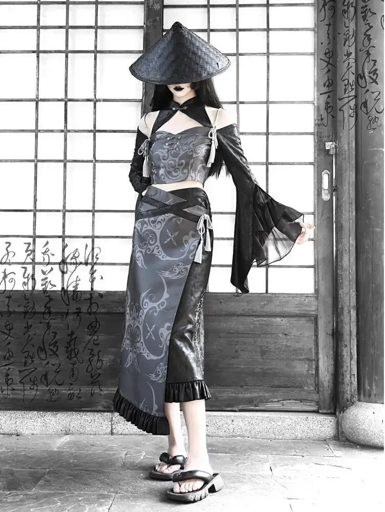 ロールプレイ衣装日本の忍者女性コスプレゴシックフリルフレアスリーブシャツパッチワークタッセルセクシーなクロップトップブラウスパーティーウェア