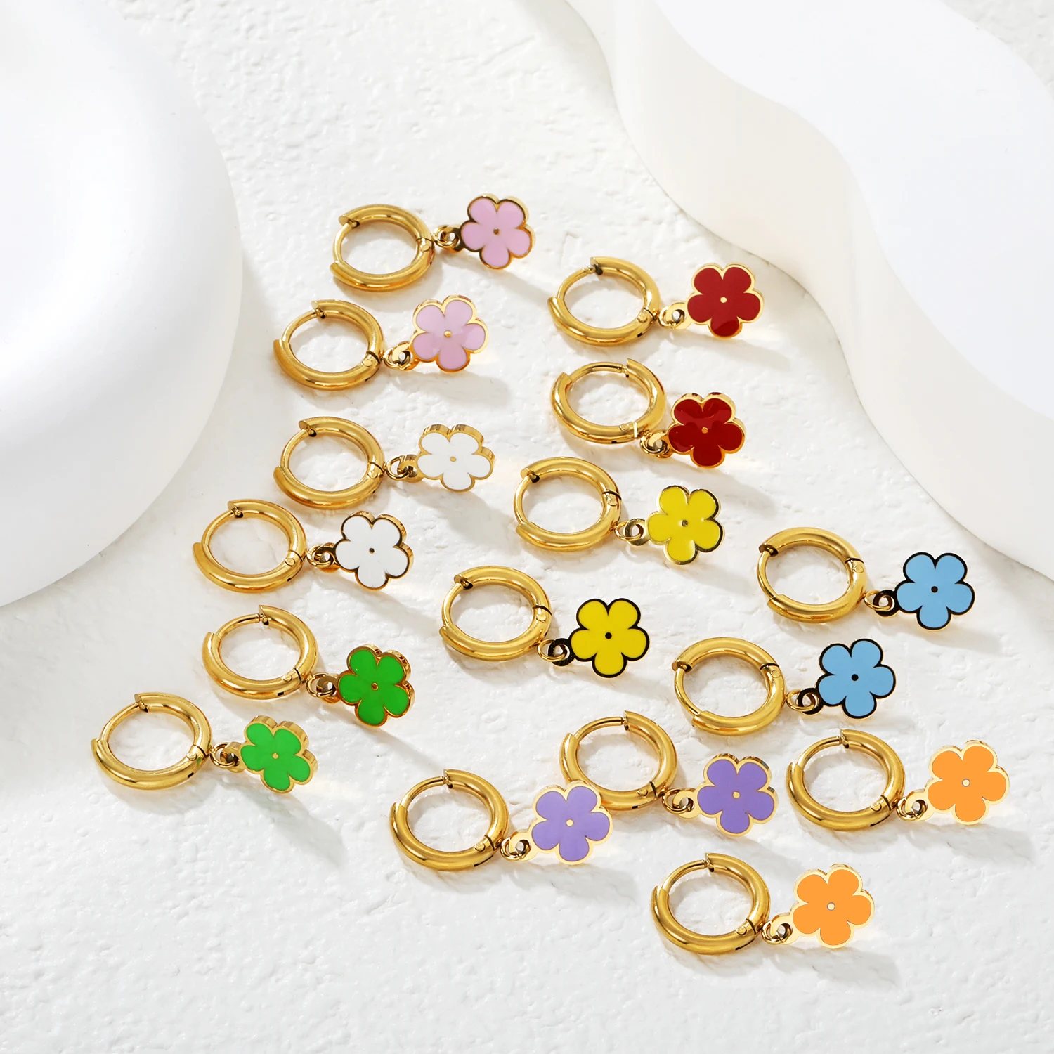 INS-Sonnenblumen-Anhänger-Ohrringe für Mädchen, jugendlicher und niedlicher Stil, Damen-Edelstahl-Modeschmuck, wasserdicht